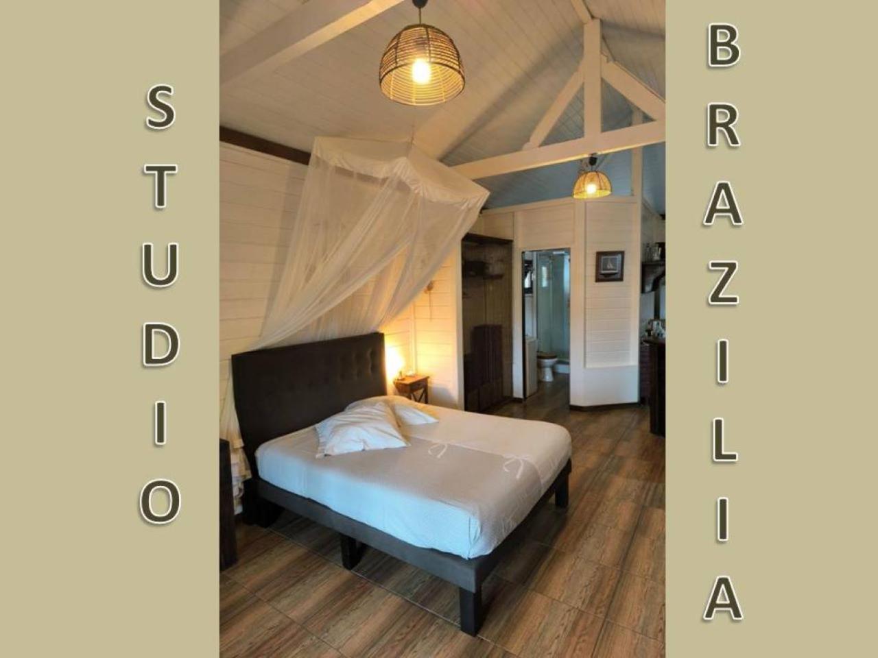 Studio Brazilia Bois Et Nature, Terrasse Avec Vue Sur Les Pitons Le Robert Exterior photo